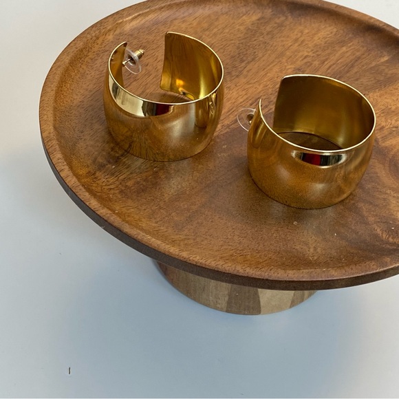 3/$20 Chunky Statement Gold Hoop Earrings - Picture 4 of 11